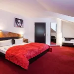 Big Mama Hotel