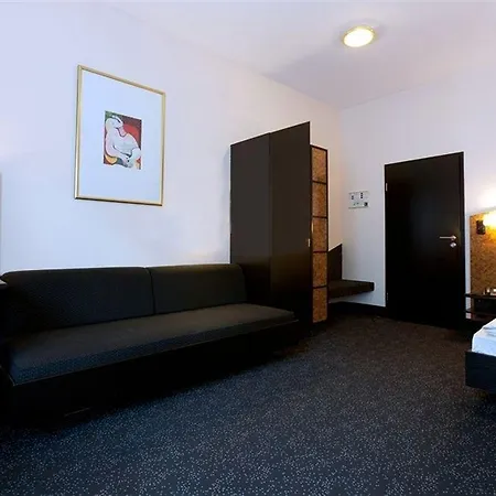 Big Mama Hotel 3*